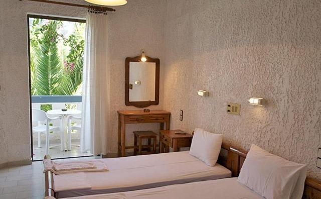 Fevro Hotel Agia Galini Quarto foto