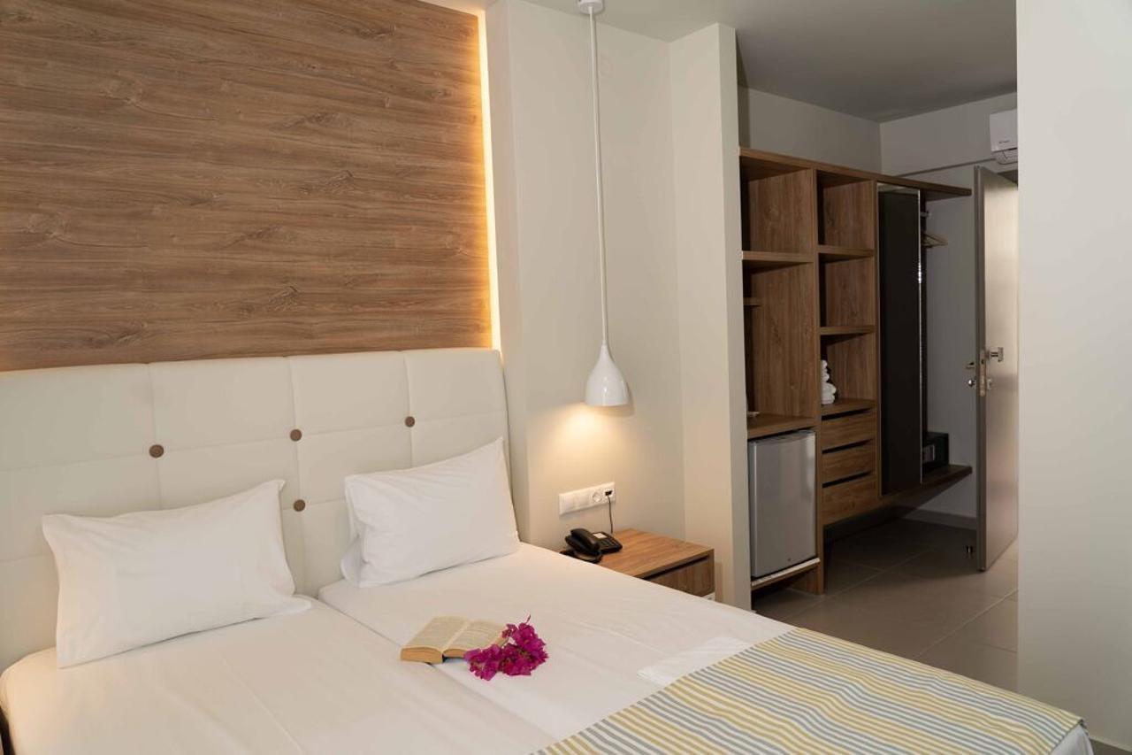 Fevro Hotel Agia Galini Exterior foto
